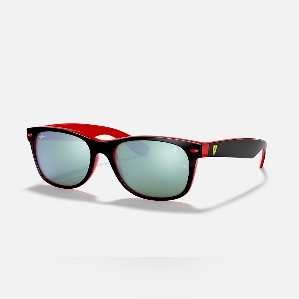 RB2132M SCUDERIA FERRARI COLLECTION
